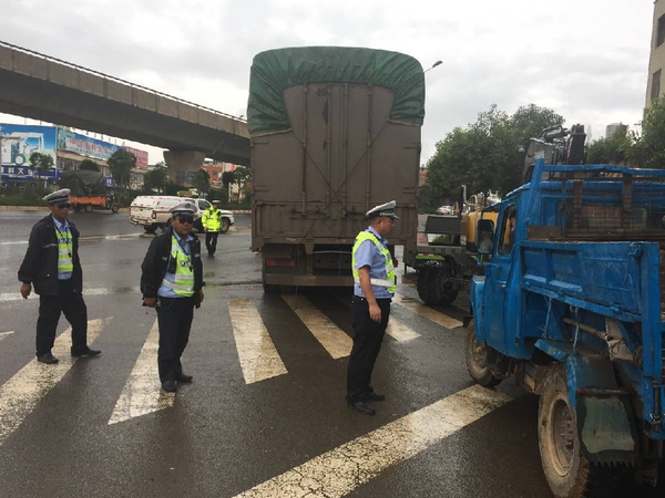 农机监理总站对辖区农机道路交通安全进行大检查