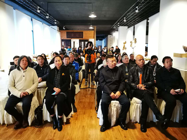 台湾艺术家于湧作品展暨“融合与碰撞”创作研讨会在我区紫云青鸟云南文化创意博览园举办