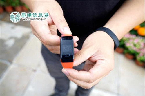 昆一中经开校区落成开学 全省率先试点“智慧校园” 昆一中经开校区落成开学 全省率先试点“智慧校园”