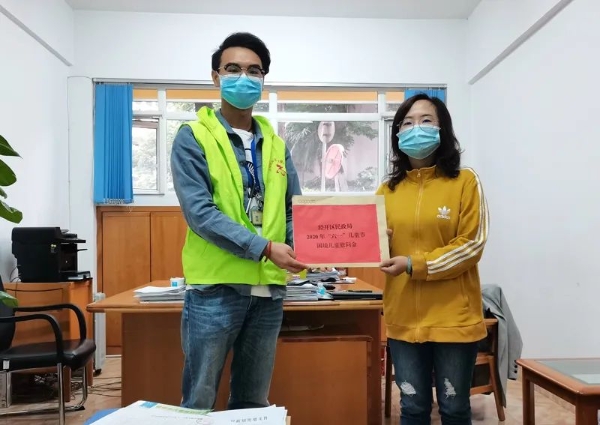 他们为孩子们送来别样的温暖